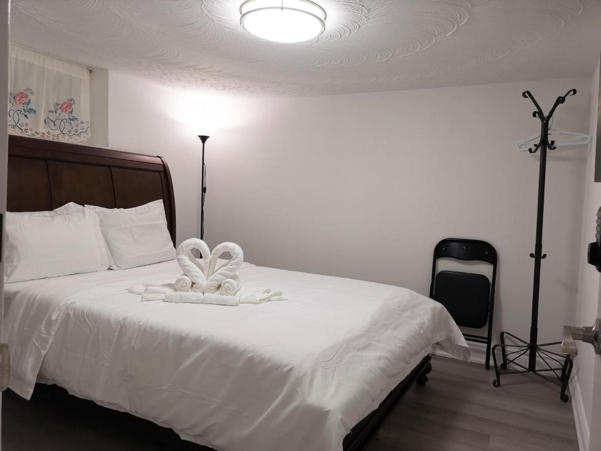 Tidy Private Rooms With Full Kitchen Toronto Eksteriør billede