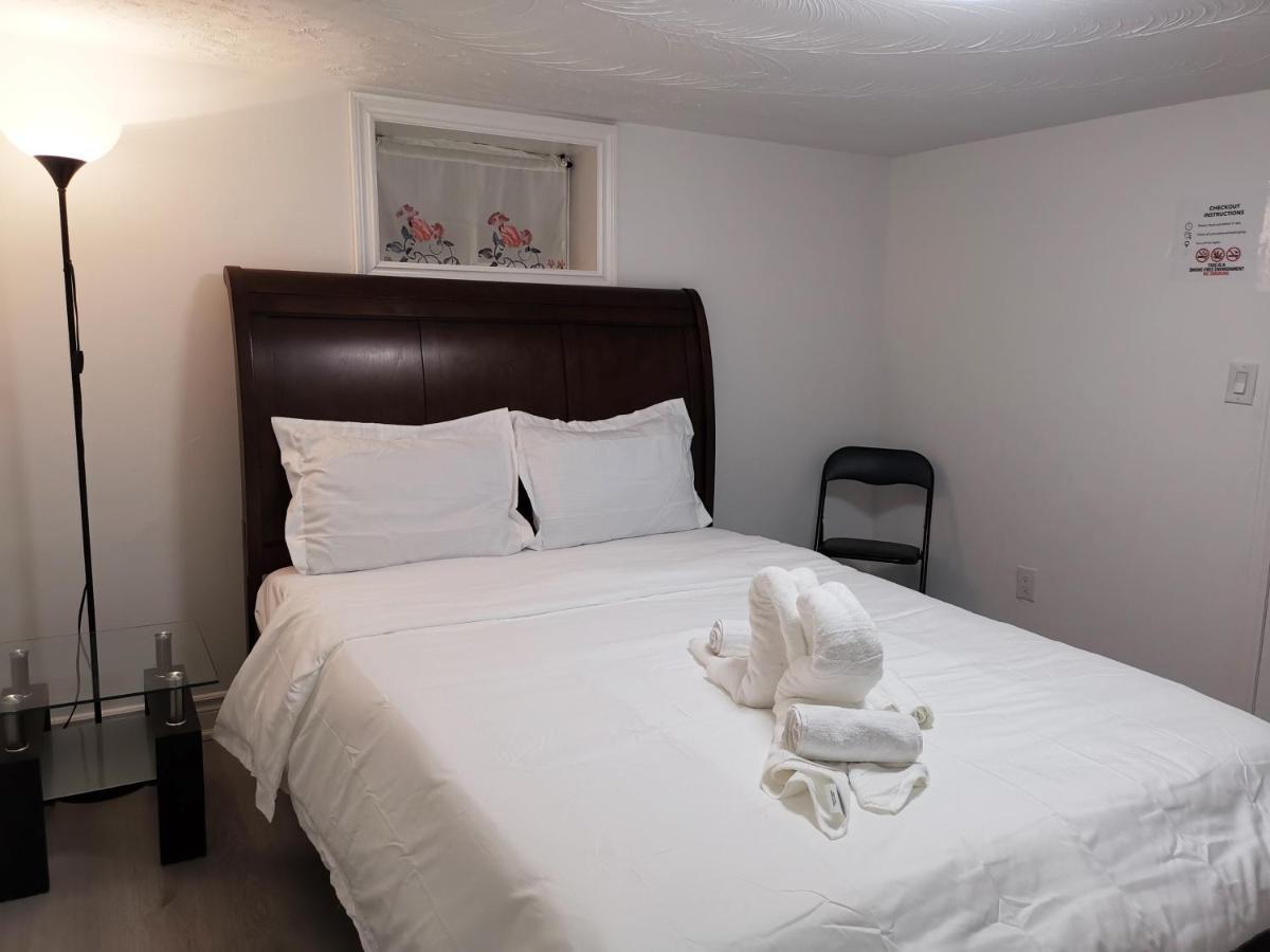 Tidy Private Rooms With Full Kitchen Toronto Eksteriør billede